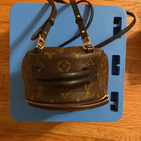 I’m selling because it’s so small and I need more space. - Picture 6 of 7